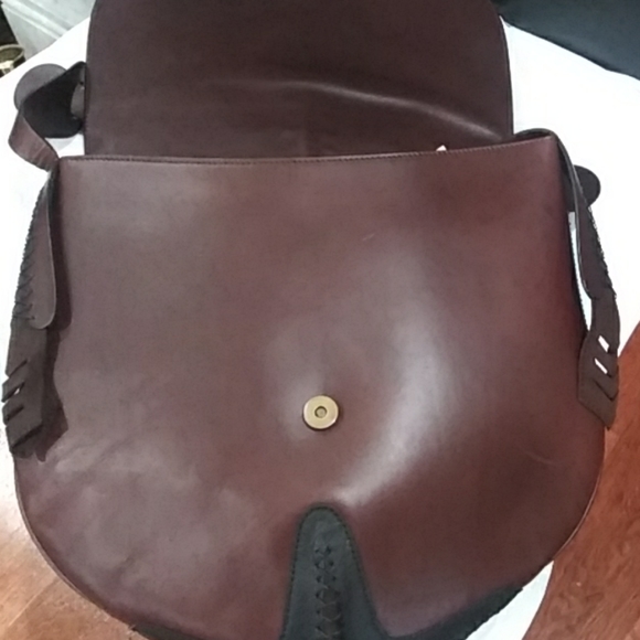 Fendi runway tooled leather vintage purse - Picture 6 of 7